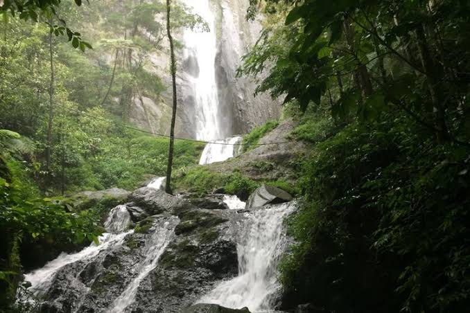 Wisata Alam Pegunungan dan Air Terjun Dolok Silou