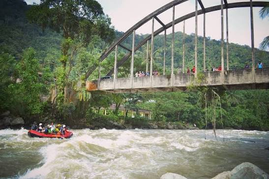 Arung Jeram Parhitean